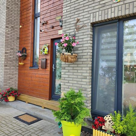 Geltoni Apartamentai Palanga Exteriör bild