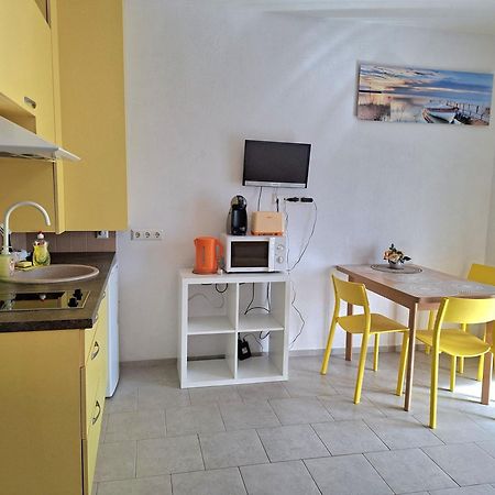 Geltoni Apartamentai Palanga Exteriör bild