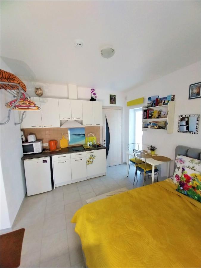 Geltoni Apartamentai Palanga Exteriör bild