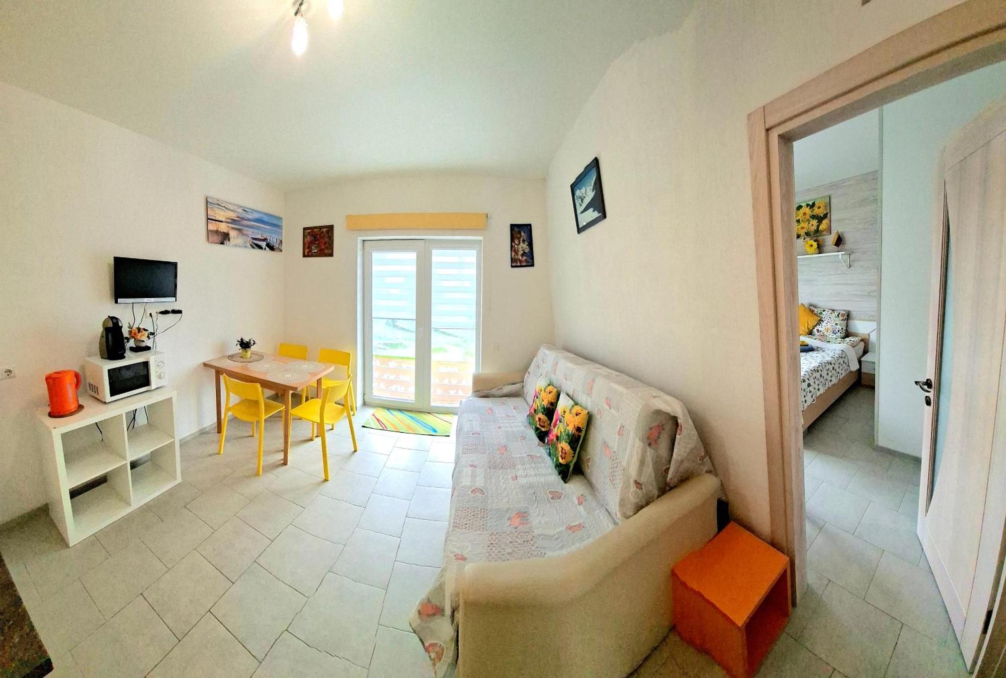 Geltoni Apartamentai Palanga Exteriör bild
